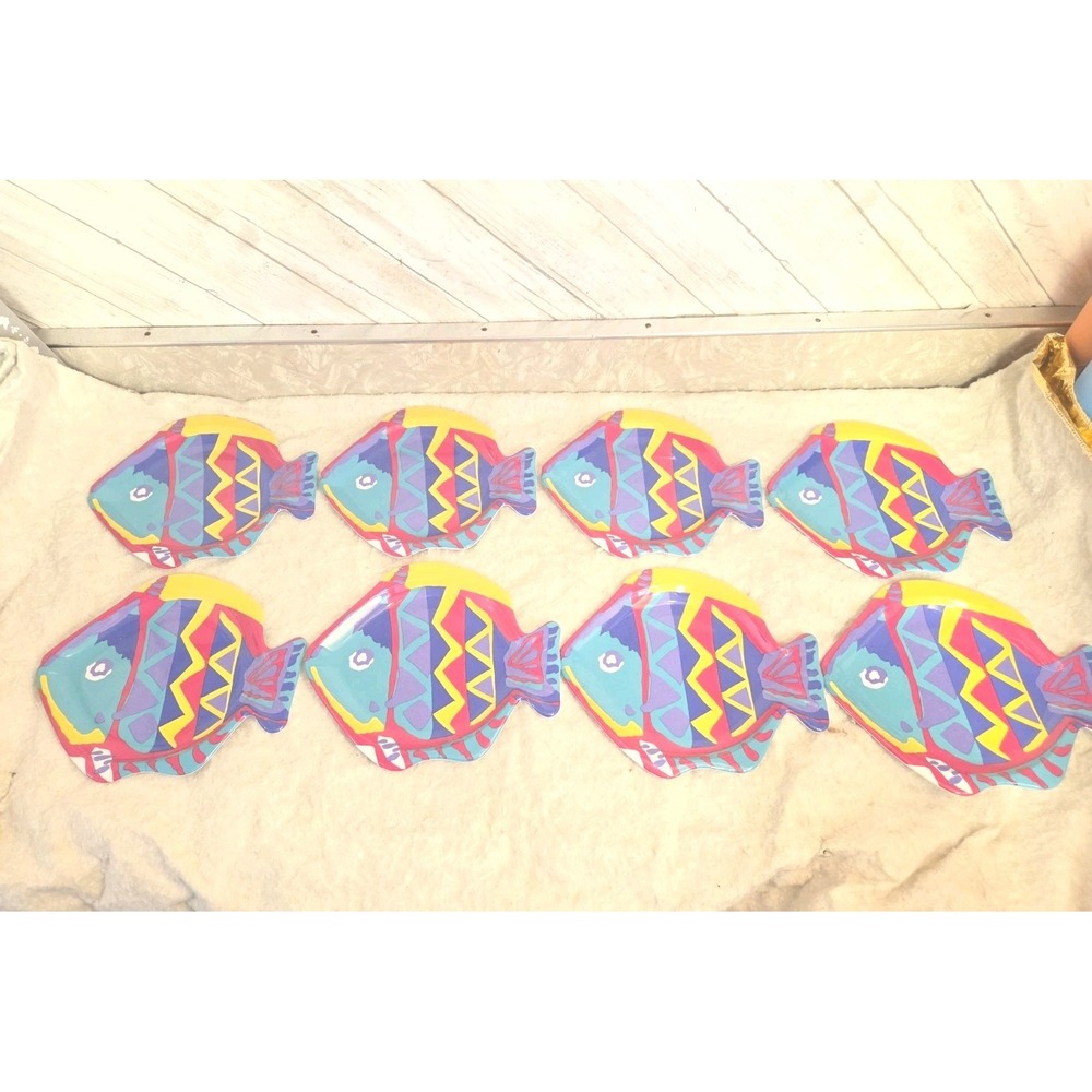 Plastic Melamine Ware Fish Shaped Colorful Plates Set of 8 Made In Taiwan VTG